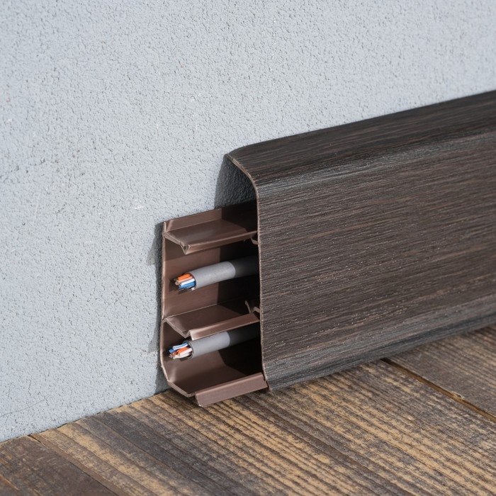 Плинтус напольный 55мм Плинтус напольный 55мм "Деконика", 303 Венге темный 2,2м