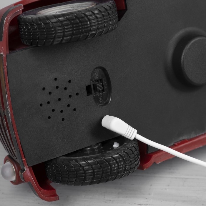 Светодиодная фигура &laquo;Машина с подарками&raquo; 28 &times; 18.5 &times; 12 см, пластик, батарейки ААх3 (не в комплекте), USB, свечение тёплое белое