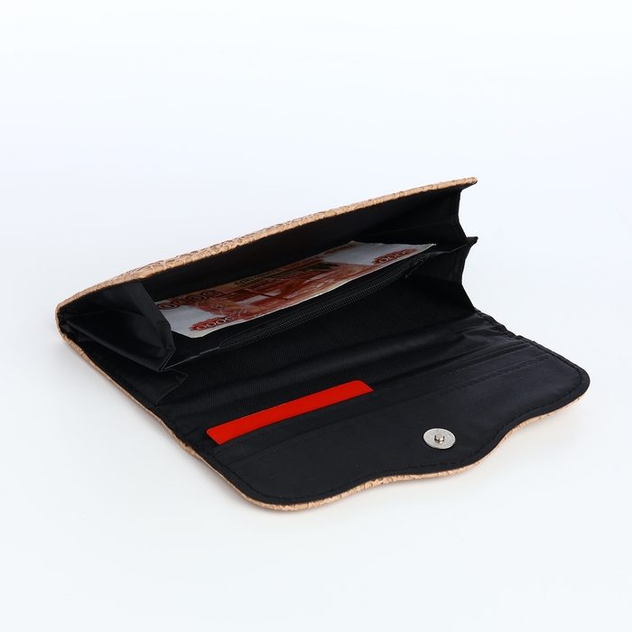 Кошелёк женский на магните, цвет бежевый Кошелёк женский на магните, цвет бежевый