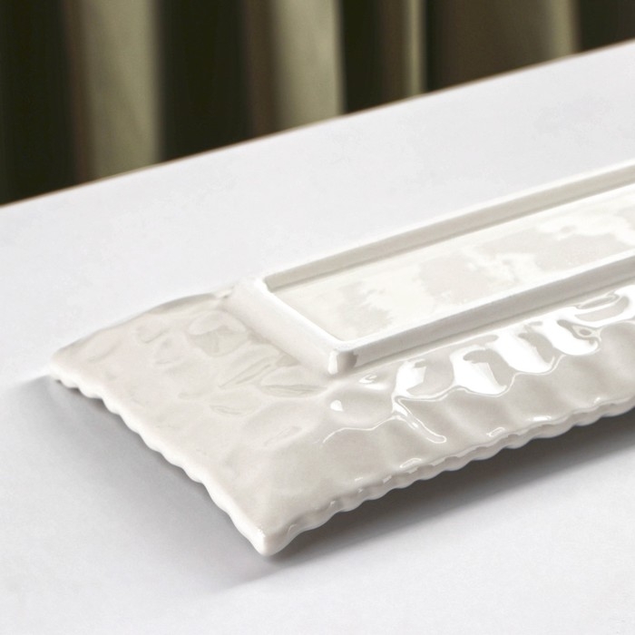 Блюдо керамическое сервировочное &laquo;Воздушность&raquo;, 35,5&times;10,5&times;2.5 см, цвет белый