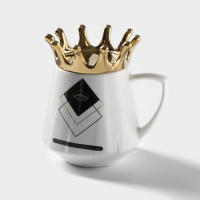 Кружка керамическая с крышкой &laquo;Корона&raquo;, 400 мл, рисунок МИКС