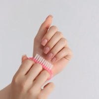 Щётки для маникюра/педикюра, 50 шт, 6,5 × 1,3 см, цвет МИКС Щётки для маникюра/педикюра, 50 шт, 6,5 × 1,3 см, цвет МИКС