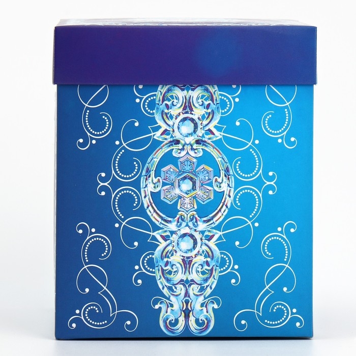 Подарочная коробкановогодняя складная с 3D эффектом &laquo;Сказка&raquo;, 11 х 11 х 13 см, Новый год