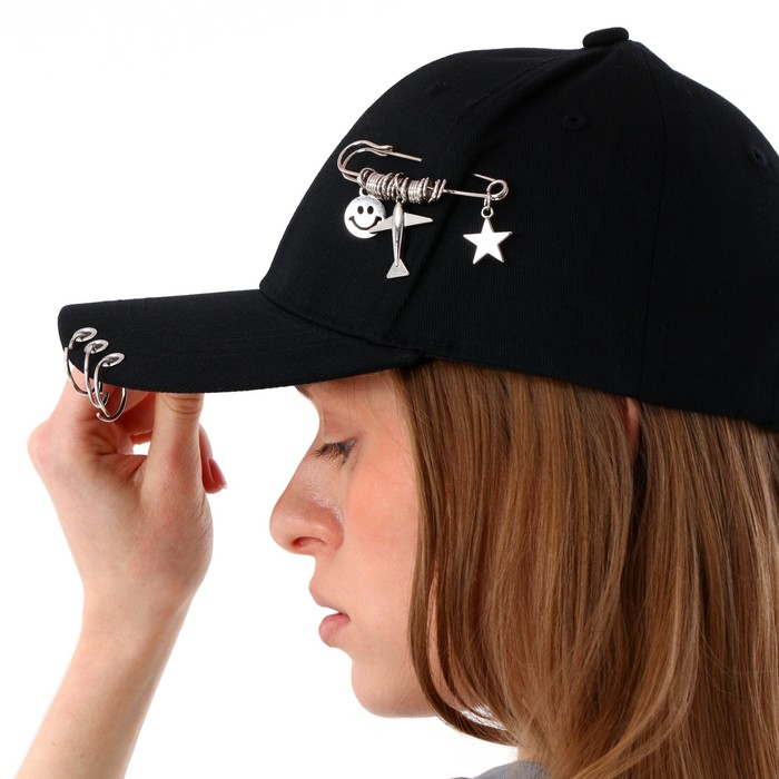 Кепка женская с кольцами, цвет чёрный, р-р 56 Кепка женская с кольцами, цвет чёрный, р-р 56