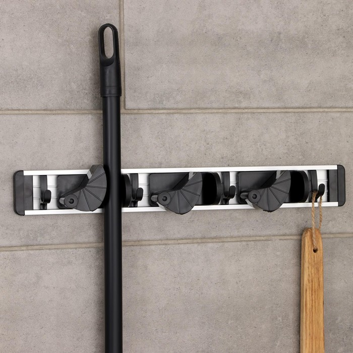 Держатель для швабр Доляна, 3 отделения, с крючками, 40&times;5&times;4 см