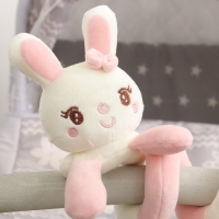 Растяжка - спираль с игрушками дуга на коляску / кроватку для малышей &laquo;Милая Зайка&raquo;, с пищалкой, прорез., Крошка Я