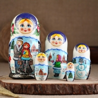 Матрёшка «Парочка», красный платок,5 кукольная, люкс Матрёшка «Парочка», красный платок,5 кукольная, люкс