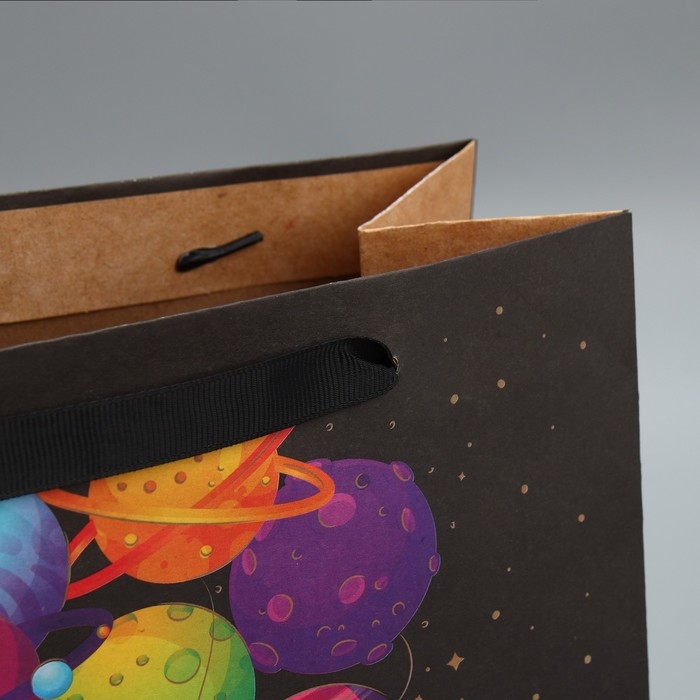 Пакет подарочный крафтовый вертикальный, упаковка, &laquo;С Днём рождения&raquo;, ML 23 х 27 х 11.5 см