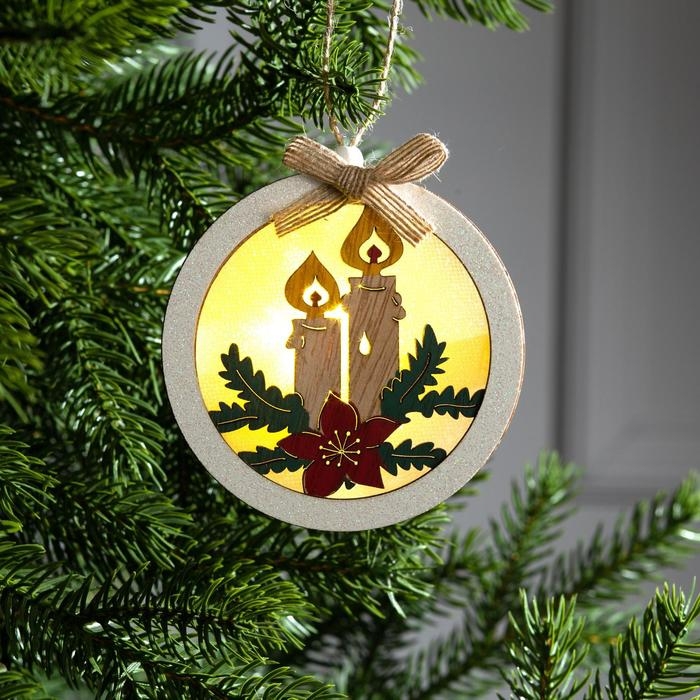 Ёлочная игрушка &laquo;Шар со свечками&raquo;, от батареек, свечение тёплое белое