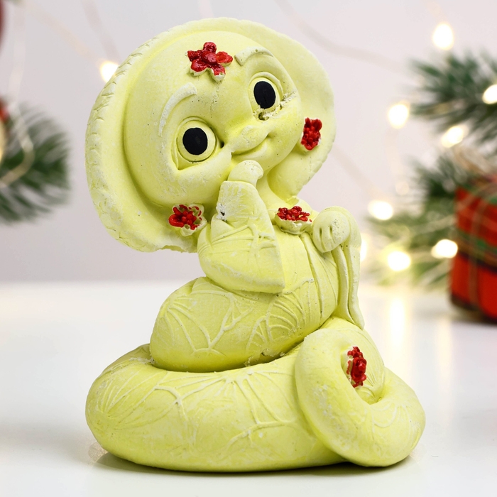 Новый год. Символ 2025. Фигура "Змея в панаме" лимонная, 8х6см