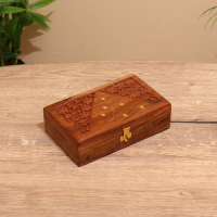 Шкатулка "Листики" дерево 20х13х6 см Шкатулка "Листики" дерево 20х13х6 см