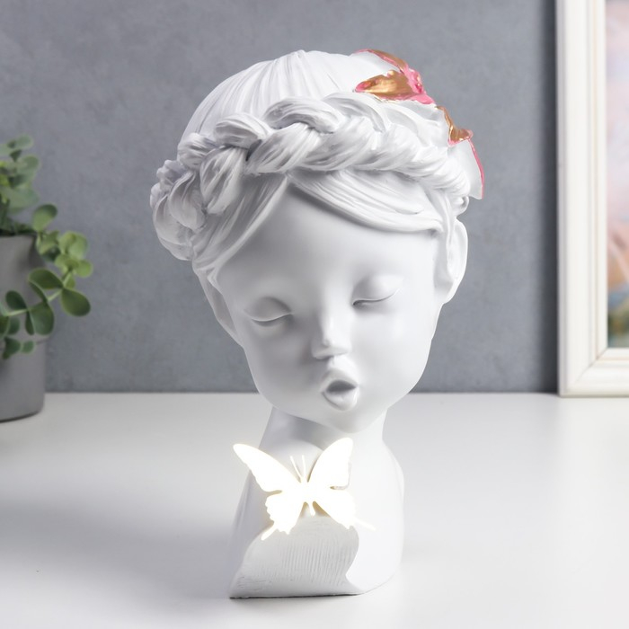 Сувенир полистоун Сувенир полистоун "Малышка с лилией в волосах и бабочкой" белый 23х17х7 см