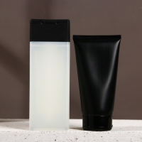 Подарочный набор косметики &laquo;Настоящему мужчине&raquo;, гель для душа 250 мл, гель для бритья 110 мл, бритва, HARD LINE