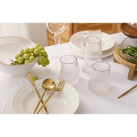 Тарелка фарфоровая обеденная Magistro &laquo;Блик&raquo;, d=26 см, цвет белый