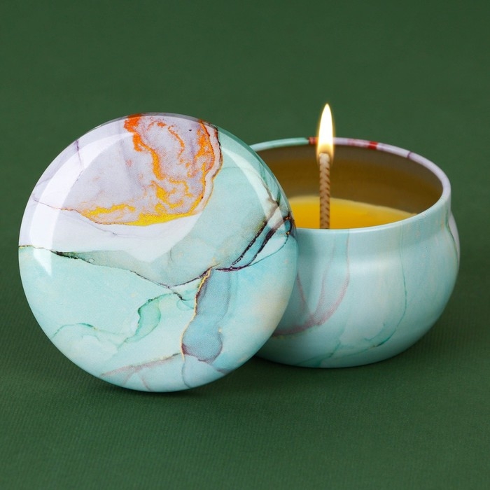 Новогодняя ароматическая свеча в банке «Новый год: Голубой мрамор», аромат еловые шишки, 6 х 6 х 4 см. Новогодняя ароматическая свеча в банке «Новый год: Голубой мрамор», аромат еловые шишки, 6 х 6 х 4 см.