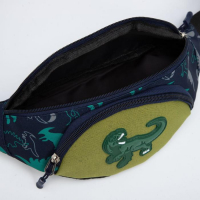 Сумка поясная, отдел на молнии, цвет зелёный, &laquo;Динозавр&raquo;