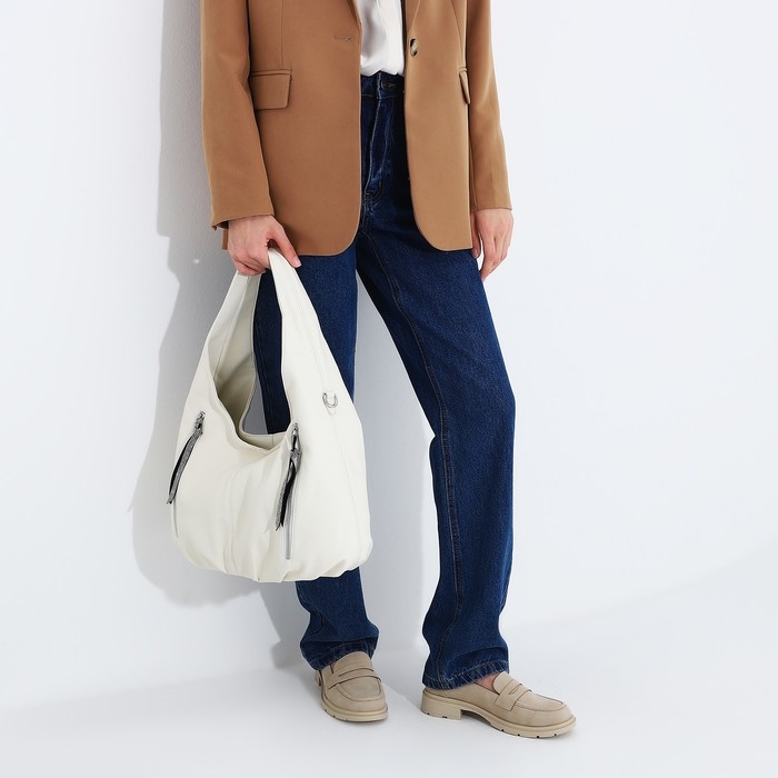 Сумка-мешок на молнии, 3 наружных кармана, цвет белый Сумка-мешок на молнии, 3 наружных кармана, цвет белый