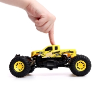 Джип радиоуправляемый &laquo;Пикап&raquo;, 1:18, работает от батареек, цвет жёлтый