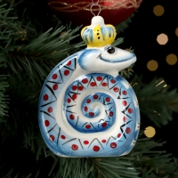 Ёлочный фарфоровая игрушка "Змей", крепление петля, 9 см Ёлочный фарфоровая игрушка "Змей", крепление петля, 9 см