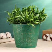 Кашпо "Олени и снежинки" зеленое с позолотой, 17х17х14см Кашпо "Олени и снежинки" зеленое с позолотой, 17х17х14см