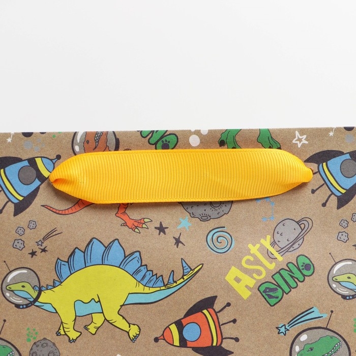 Пакет подарочный крафтовый вертикальный, упаковка, &laquo;Динозавр: Dino&raquo;, ML 23 х 27 х 11.5 см