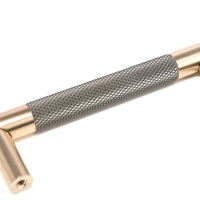 Ручка-рейлинг CAPPIO CRYSTAL, м/о 96 мм, цвет золото/серый Ручка-рейлинг CAPPIO CRYSTAL, м/о 96 мм, цвет золото/серый