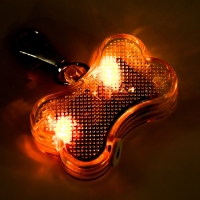 Маячок "Косточка" с наклейкой для записи телефона, 3 режима свечения, жёлтый Маячок "Косточка" с наклейкой для записи телефона, 3 режима свечения, жёлтый