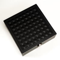 Шкатулка кожзам под часы 2 отделения и бижутерию "Ромбы черные" матовая 8,5х25х25 см Шкатулка кожзам под часы 2 отделения и бижутерию "Ромбы черные" матовая 8,5х25х25 см