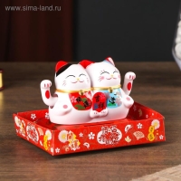 Маятник пластик от солнечной батареи "Парочка котов Манэки-нэко с пожеланием" 6,5х8,5х5,5 см 50183 Маятник пластик от солнечной батареи "Парочка котов Манэки-нэко с пожеланием" 6,5х8,5х5,5 см 50183