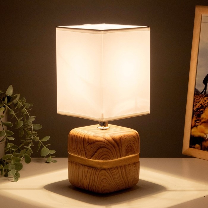 Настольная лампа "Оливия" Е14 40Вт 12,5х12,5х30 см RISALUX