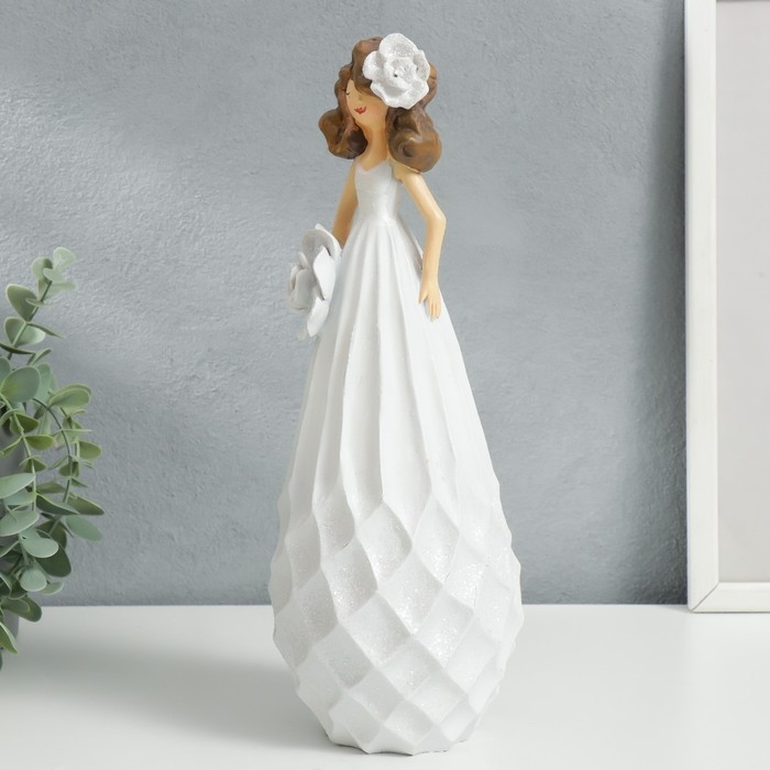 Сувенир полистоун Сувенир полистоун "Малышка с цветком в волосах, в белом сарафане, с цветком" 30х11,5х11 см