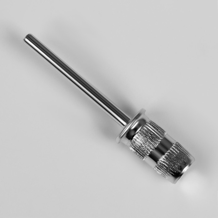 Основа для педикюрных абразивных насадок, в пластиковом футляре, d = 6,5 &times; 14 мм