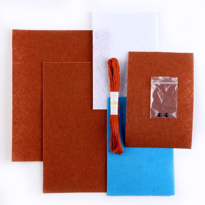 Набор для шитья. Игрушка из фетра своими руками &laquo;&lrm;Зайчик в комбинезоне&raquo;&lrm;