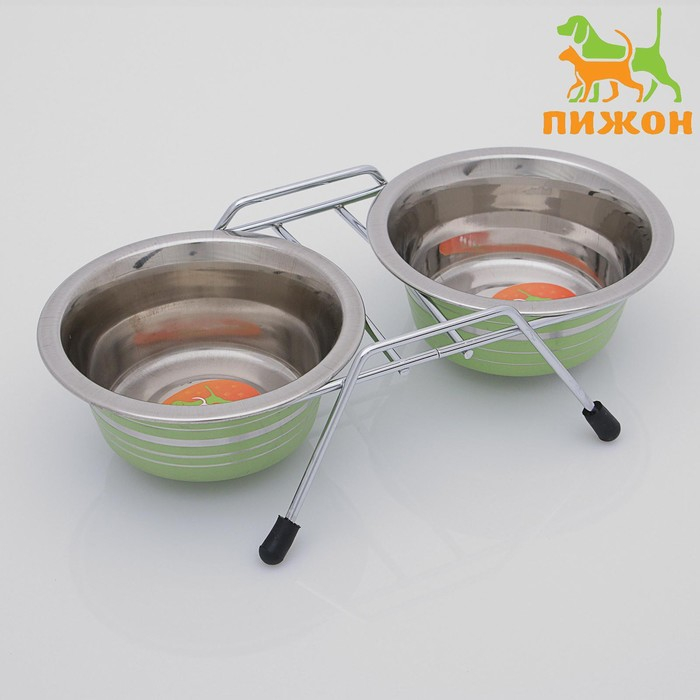 Набор из 2 цветных мисок на подставке, 2 х 225 мл Набор из 2 цветных мисок на подставке, 2 х 225 мл
