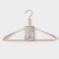 Плечики - вешалка для одежды LaDо́m Laconique, 42&times;24&times;3,2 см, широкие плечики, цвет розовый