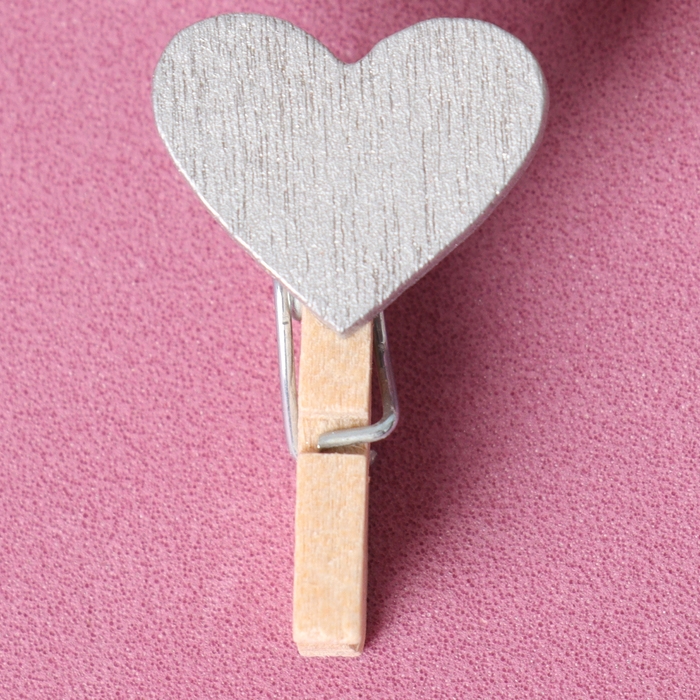 Набор декоративных прищепок «Сердечки», серебряного цвета, набор 50 шт. Набор декоративных прищепок «Сердечки», серебряного цвета, набор 50 шт.