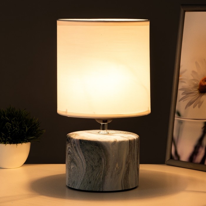 Настольная лампа "Сафари К" Е27 40Вт бело-голубой 12,5х12,5х29 см RISALUX