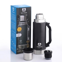 Термос "Арктика. Уазик", 1.25 л, с ручкой, сохраняет тепло 40 ч, черный Термос "Арктика. Уазик", 1.25 л, с ручкой, сохраняет тепло 40 ч, черный