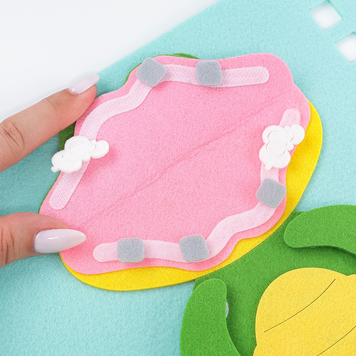 Развивающая книжка &laquo;Лечим зубки&raquo;