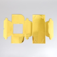 Коробка для капкейков, кондитерская упаковка с окном, 4 ячейки &laquo;Золотистая&raquo;, 16 х 16 х 10 см