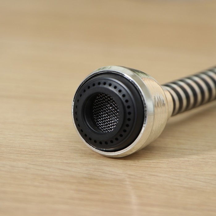 Поворотная насадка на кран Доляна &laquo;Флекс Фикс&raquo;, d=1,5 см, с изменяемым углом наклона и интенсивностью струи, с сеткой