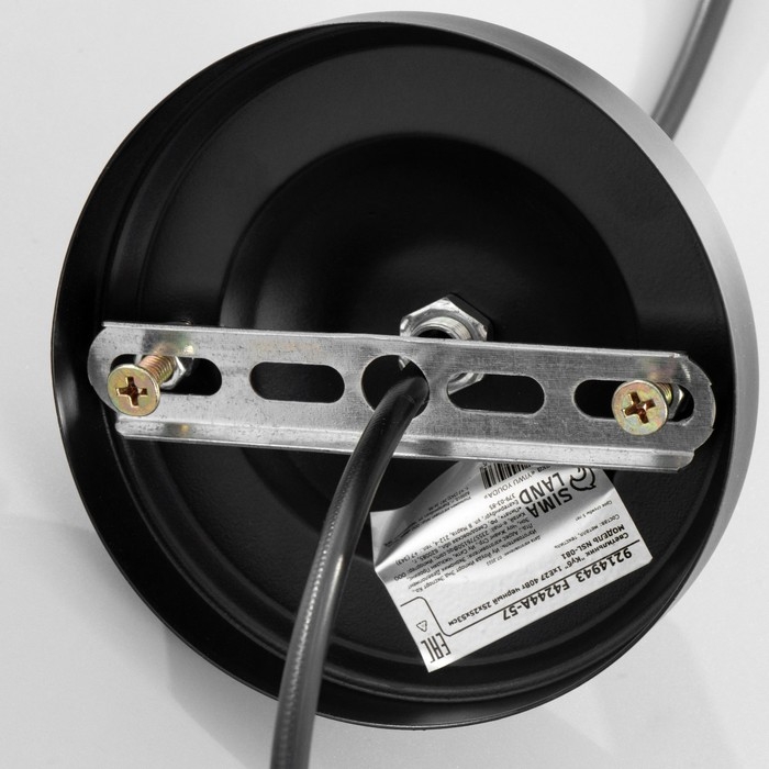 Светильник BayerLux "Куб" 1хЕ27 40Вт черный 25х25х53см