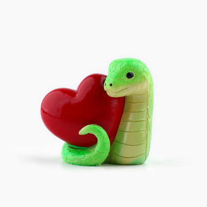 Фигурка 2025 &laquo;Новогодняя коллекция: Змея с монетой&raquo;, 2,7 х 3,5 см