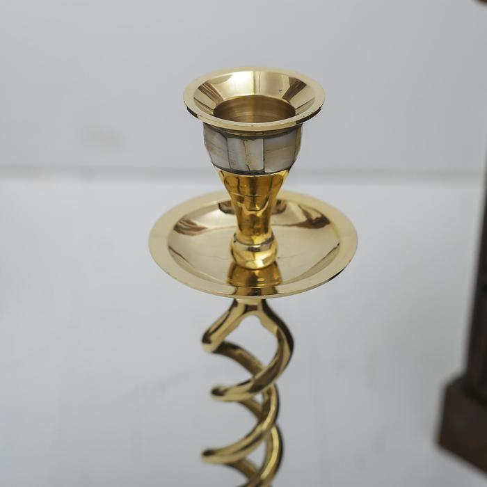 Подсвечник с перламутром Подсвечник с перламутром "Виражи" на 1 свечу, латунь 7,5х7,5х20,5 см