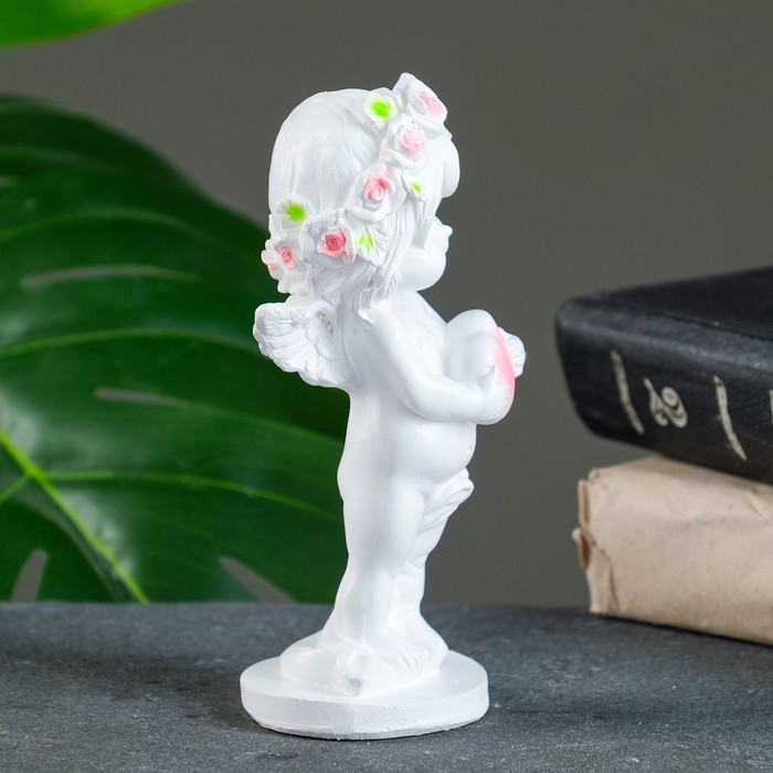 Фигура "Ангелочек с сердцем на подставке" 6х14см