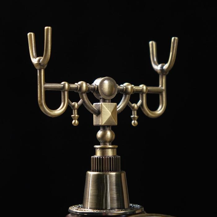 Ретро-телефон "Альсено", выложенный лаврами, 23 х 26 см