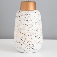 Лампа настольная "Кианг" 1х40Вт Е14 белый/золото 22х22х38см