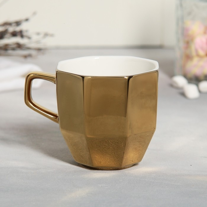 Чайная пара керамическая «Венера», кружка 200 мл, блюдце 13 см, цвет золотистый Чайная пара керамическая «Венера», кружка 200 мл, блюдце 13 см, цвет золотистый