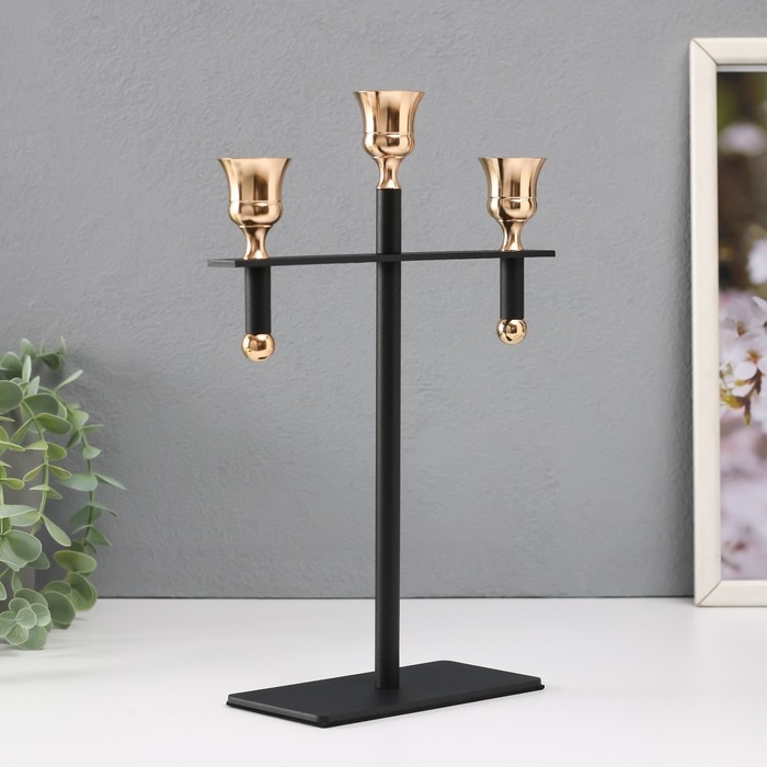 Подсвечник металл на 3 свечи Подсвечник металл на 3 свечи "Кельт" d=2 см чёрный с золотом 20х7х28 см