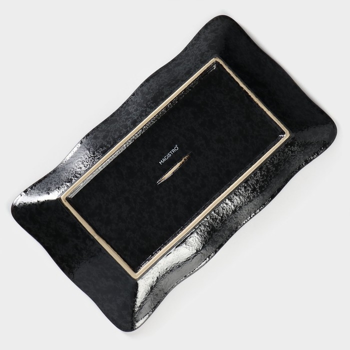 Блюдо сервировочное с соусником фарфоровое Magistro «Ночной дождь», 31×18,5×4 см, цвет чёрный Блюдо сервировочное с соусником фарфоровое Magistro «Ночной дождь», 31×18,5×4 см, цвет чёрный